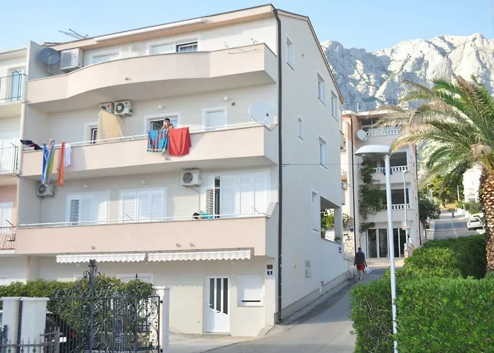 Daire Veselko Makarska